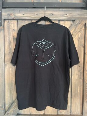 TOMORROWLAND Black Short-Sleeve Tee with Teal Outline Emblem